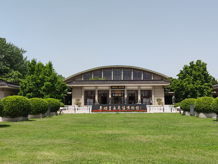 秦始皇兵馬俑博物院.jpg